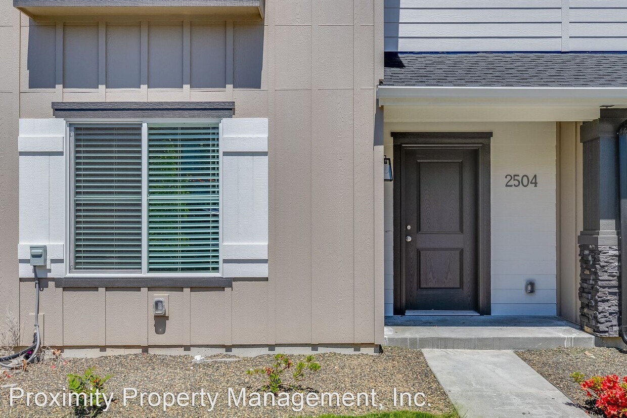 Primary Photo - 3 br, 2.5 bath House - 2475 E. Goldstone S...
