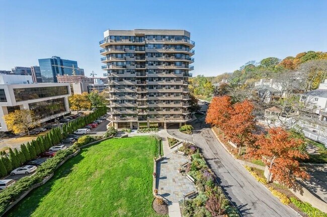 Building Photo - 25 Rockledge Ave