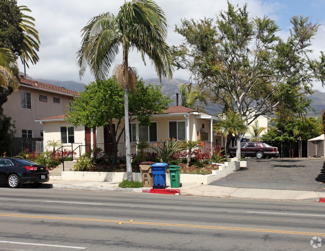 Primary Photo - 2904 State St