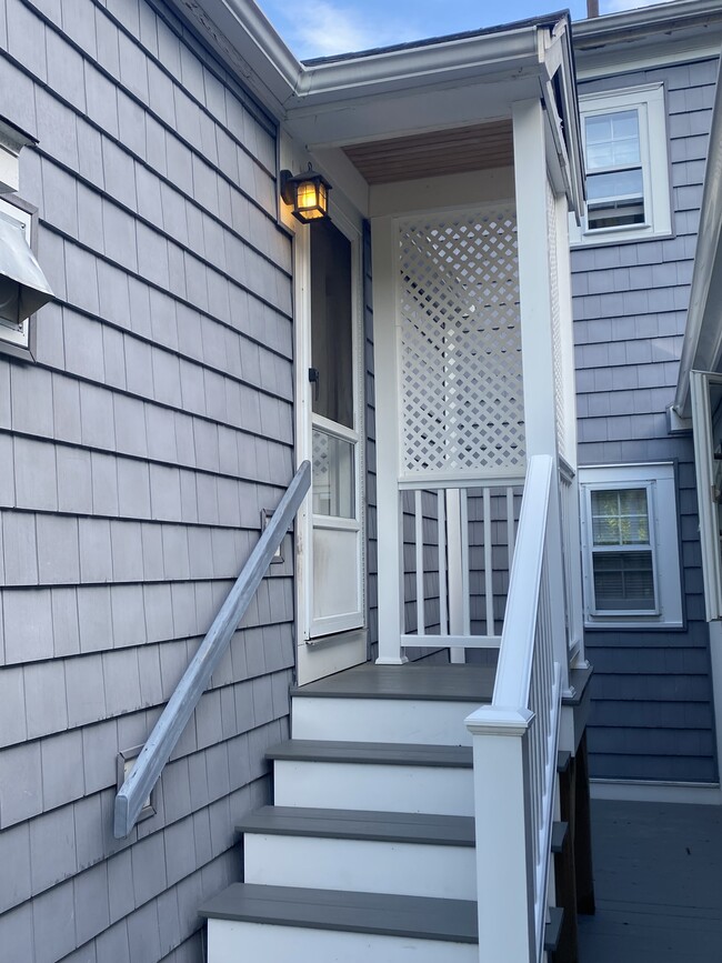 994 Union St Unit 994 Second Floor, Rockland, MA 02370 Apartments in