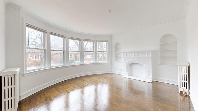 Building Photo - 6738 N Rockwell St