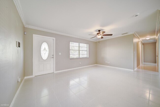 Foto del edificio - 4 br, 2 bath House - 10650 Ember St