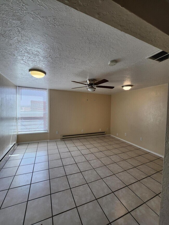 Foto del edificio - 221 Maple St NE
