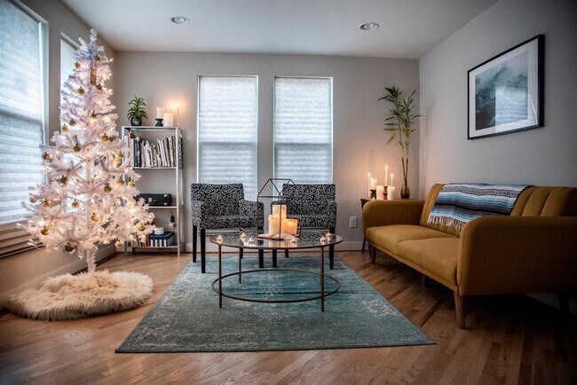 Foto del edificio - 1153 Poquito St