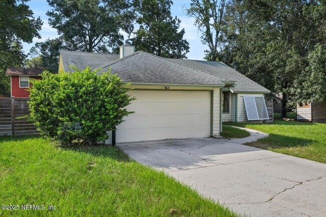 Building Photo - 574 Constitution Dr
