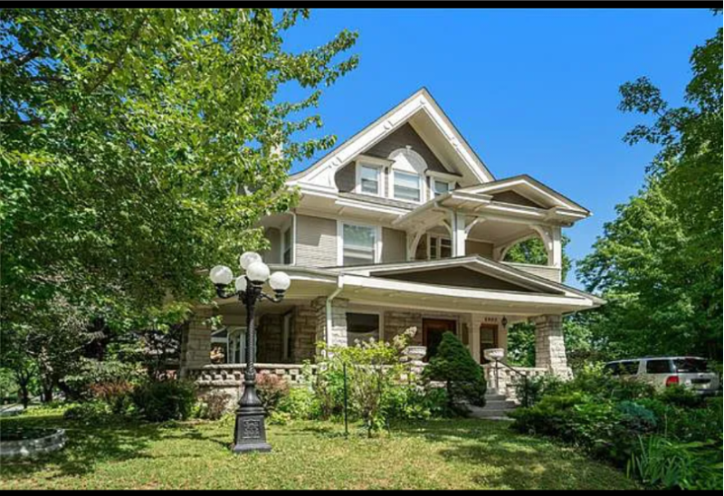 Foto principal - 2901 Charlotte St