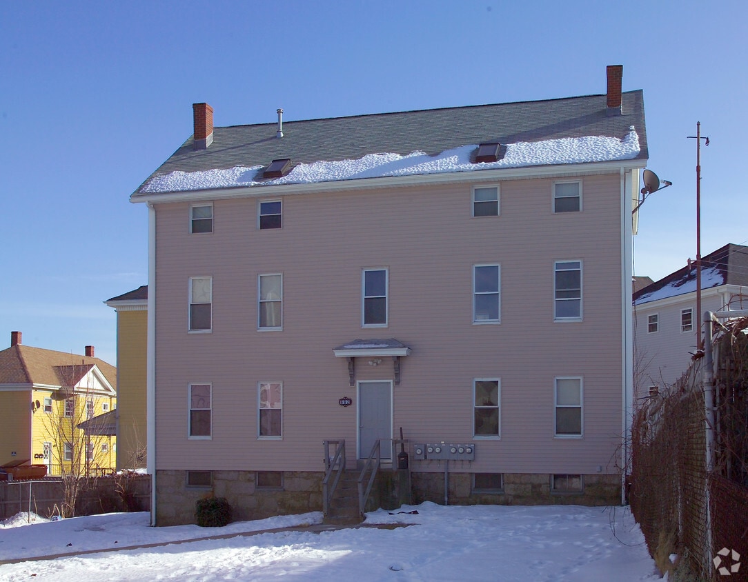 692 Plymouth Ave, Fall River, MA 02721 692 Plymouth Ave Fall River