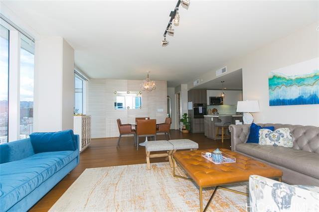 Building Photo - 888 Kapiolani Blvd