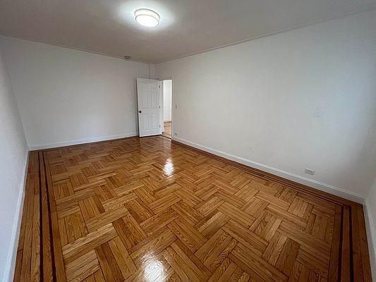 Foto del edificio - 2 bedroom in Bronx NY 10468