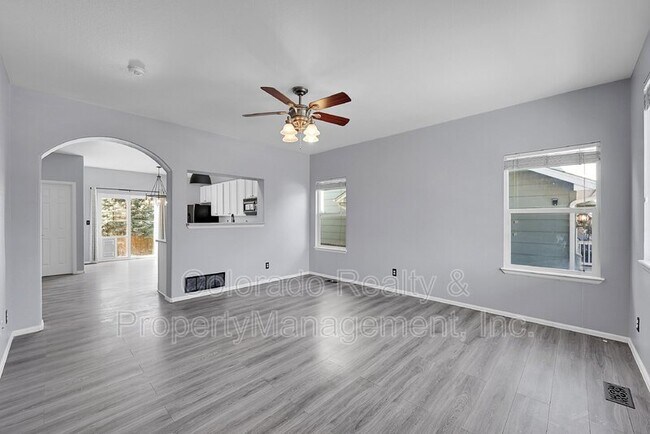 Building Photo - 1850 Walton Dr