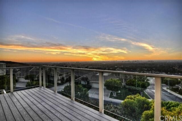 Foto del edificio - 6 Saros