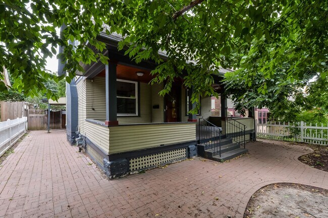 Building Photo - 1082 Linwood Ave