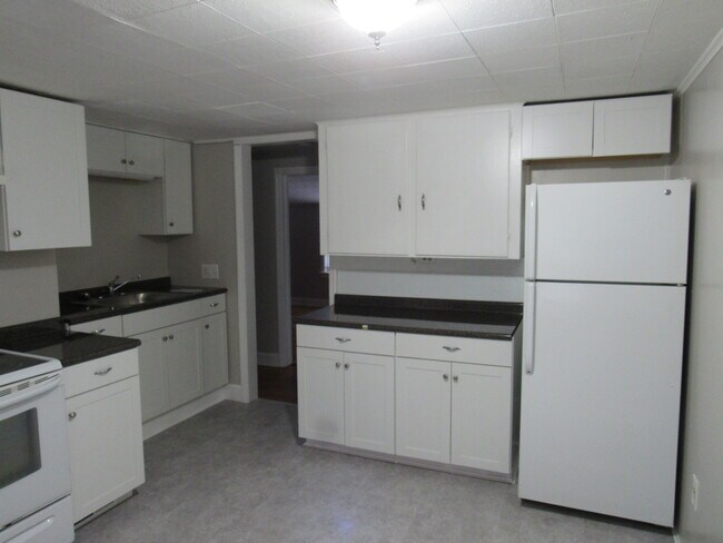 Building Photo - 139 Christian Ave