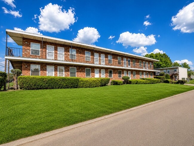 Building Photo - 794 Anderson Ave