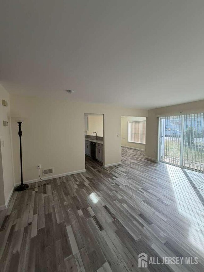 Foto del edificio - 126 Winchester Way