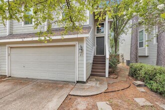 Building Photo - 31 N Walden Elms Cir
