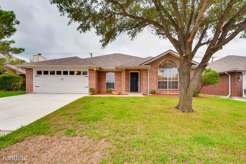 Primary Photo - 4 br, 2 bath House - 6616 Basswood Dr