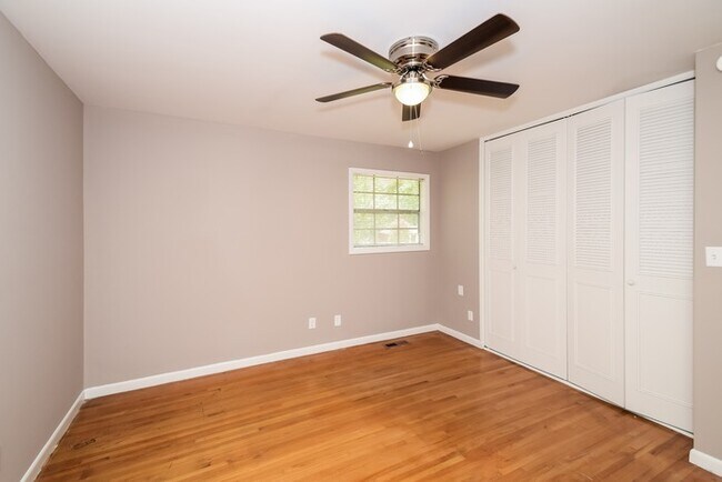 Foto del edificio - Spacious 3 Bedroom Beauty in Birmingham, AL