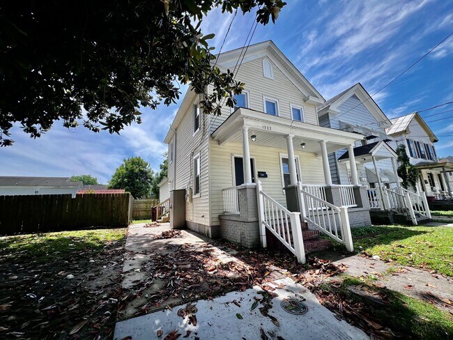 Foto del edificio - Newly renovated home in the Historic South Norfolk Neighborhood.
