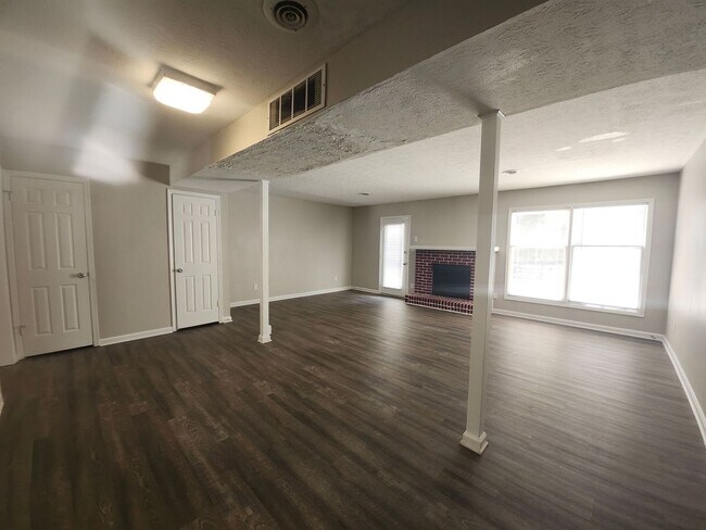 Foto del edificio - Affordable 2 Bedroom, 2.5 Bath in Prime St...