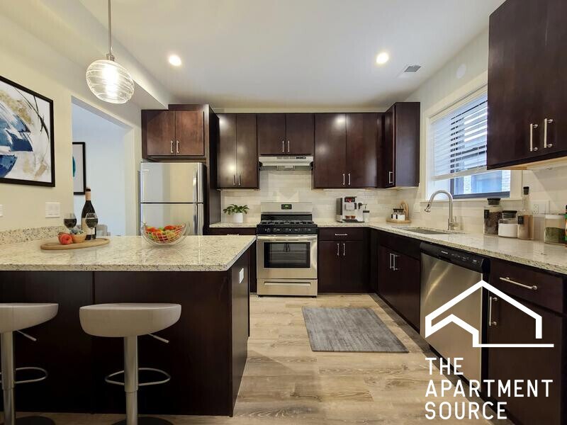 Foto principal - 1145 Maple Ave