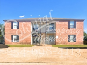 Building Photo - 1312 Dugger Cir