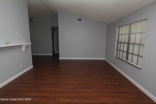Foto del edificio - 1009 Fairplay Ave NW