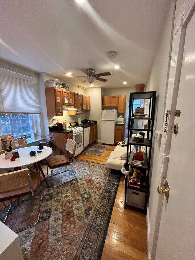 Foto principal - 72 Joy St