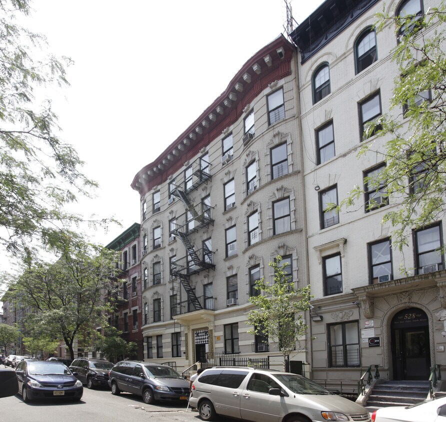 Primary Photo - 524-526 W 159th St