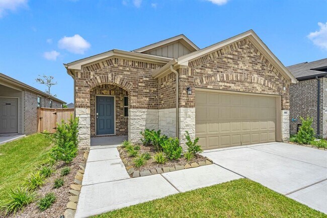 Building Photo - 14543 Cedar Ledge Ln