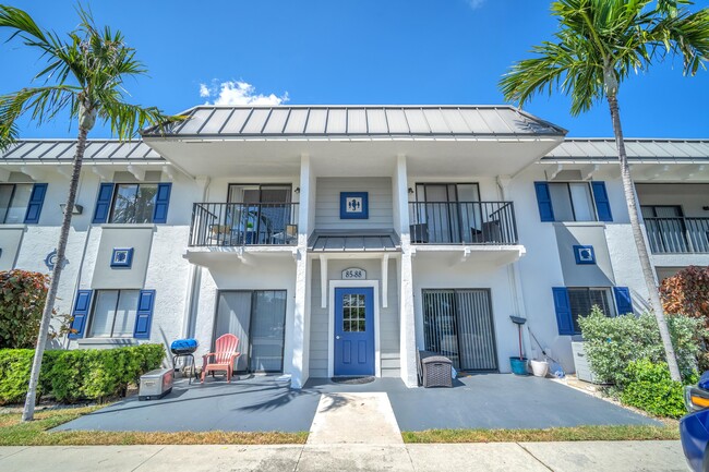 Exterior del puerto deportivo Boca Bend - Boca Bend Marina