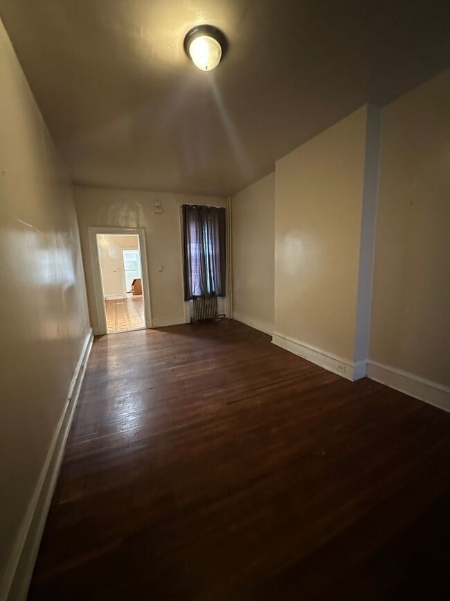 Photo - 138 N 8th St Apartment