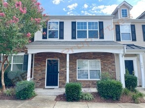 Building Photo - 1304 Cozart St