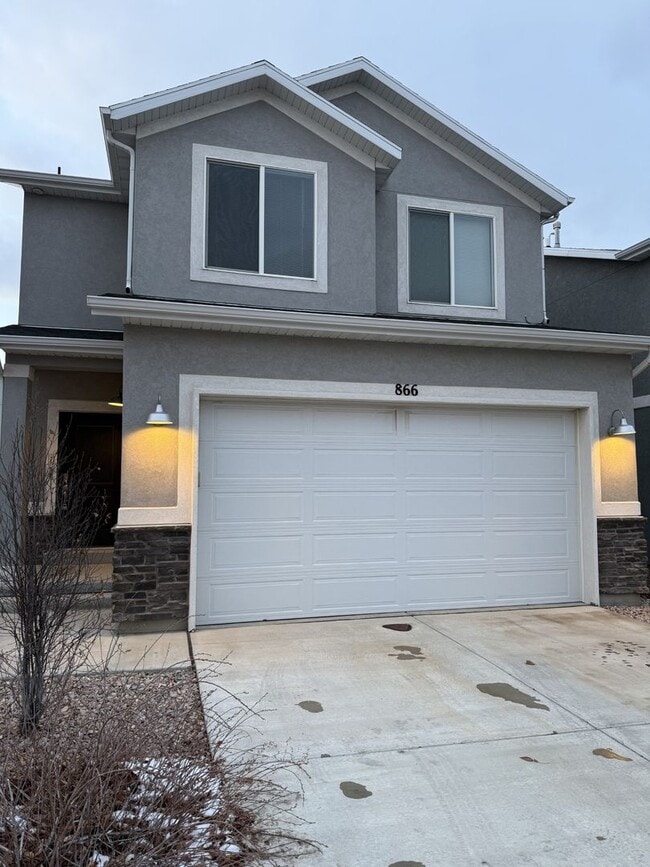 Building Photo - 866 S Brubaker Way