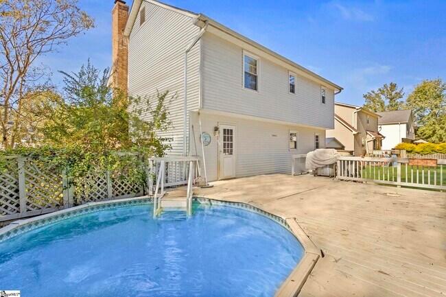 Foto del edificio - 405 Creek Dr