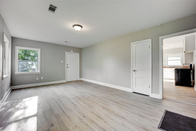 Foto del edificio - Freshly Updated 3 Bedroom House