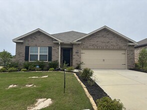 Building Photo - 104 Settlement Dr
