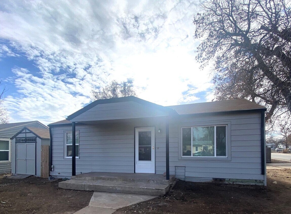 Adorable 3 Bedroom Home House Rental in Greeley, CO