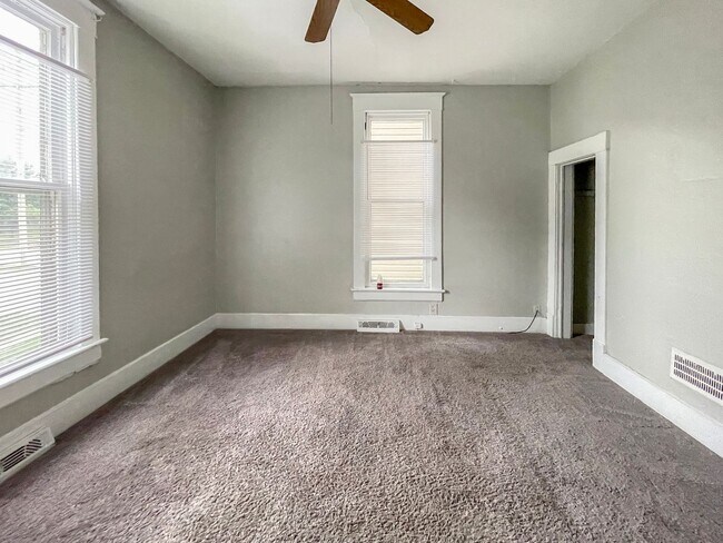 Foto del edificio - 824 W Beechwood Ave