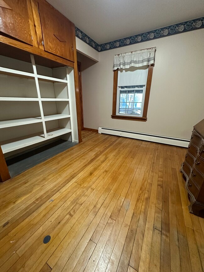 Foto del edificio - 4 Maple Ave