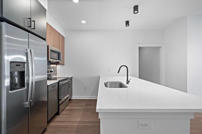 Foto del edificio - 10421 Deerwood Rd