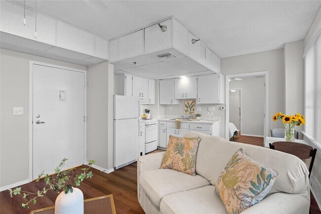 Foto del edificio - 411 1st Ave N