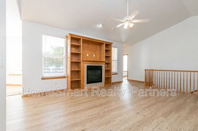 Foto del edificio - 6708 Sage Ave