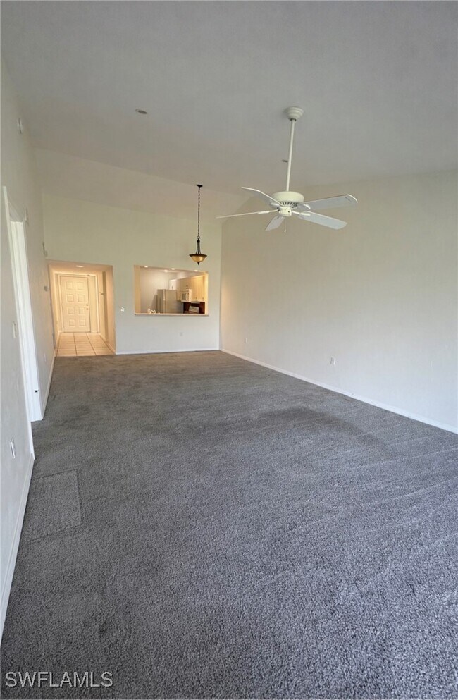 Foto del edificio - 1228 Commonwealth Cir