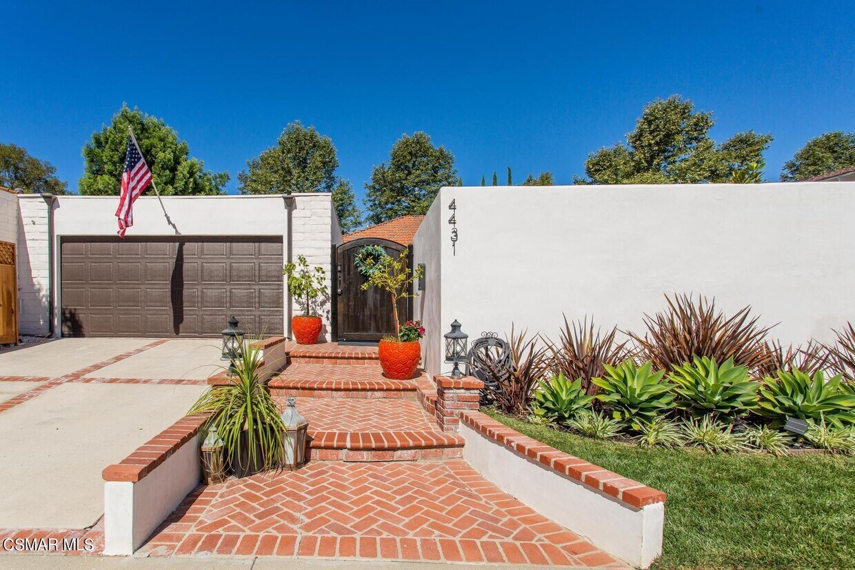 Foto principal - 4431 Regents Ct