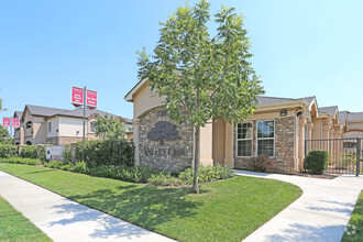 Valley Oak Apartments Photo