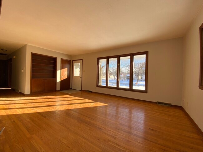 Foto del edificio - 5425 NW 66th Ave