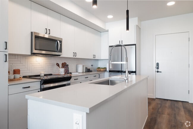 Kitchen - 6th and Main