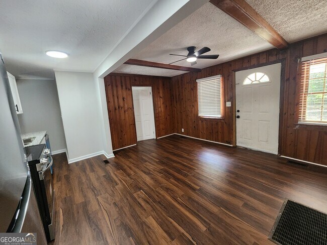 Foto del edificio - 4118 Fairview Dr