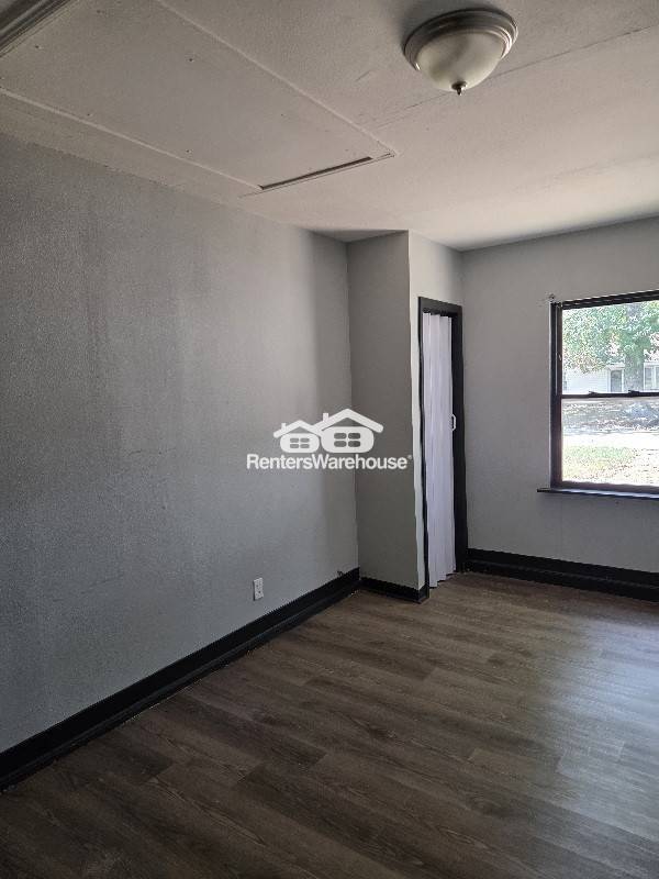 Foto del edificio - 9732 Vickie Pl